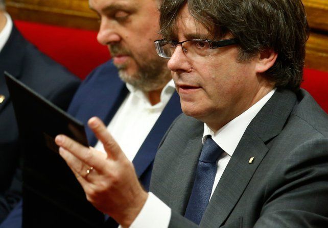 Tribunal Constitucional de España ordena suspensión de pleno en Cataluña